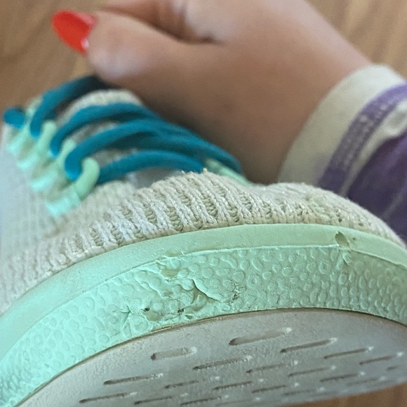 Allbirds sea foam/teal sneaker - Picture 5 of 10